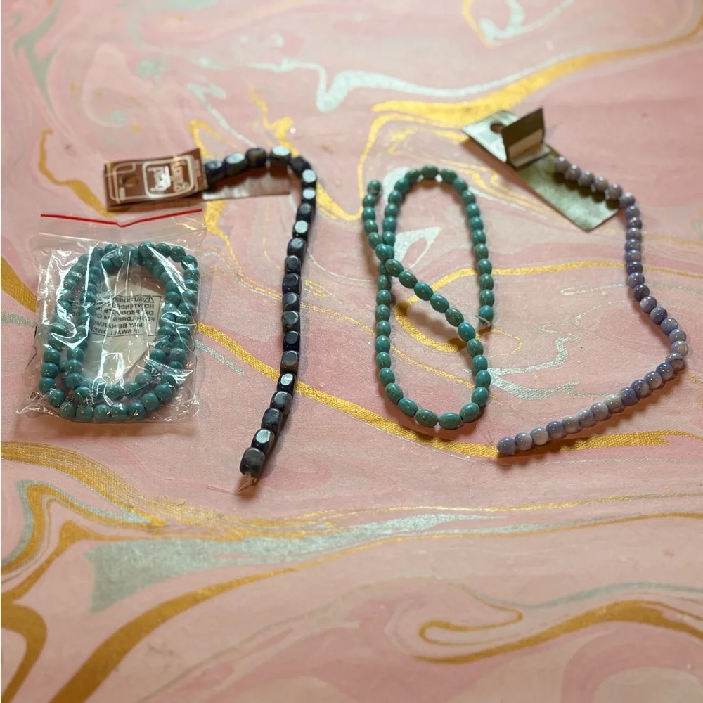 Assorted beading bundle - Picture 3 of 9